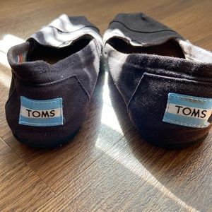 Black Toms